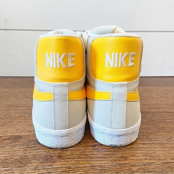 Nike | Men’s SB Blazer Mid Summit White/Laser Orange High Top Sneakers Size 8 - Picture 8 of 12